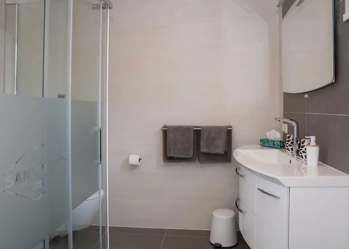 Santvort Luxury With Private Parking Apartment *